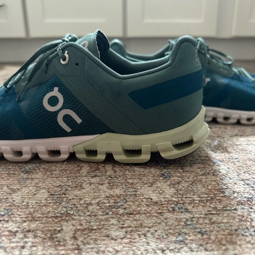On Running Men's Teal and Green Cloudflow Running Sneakers